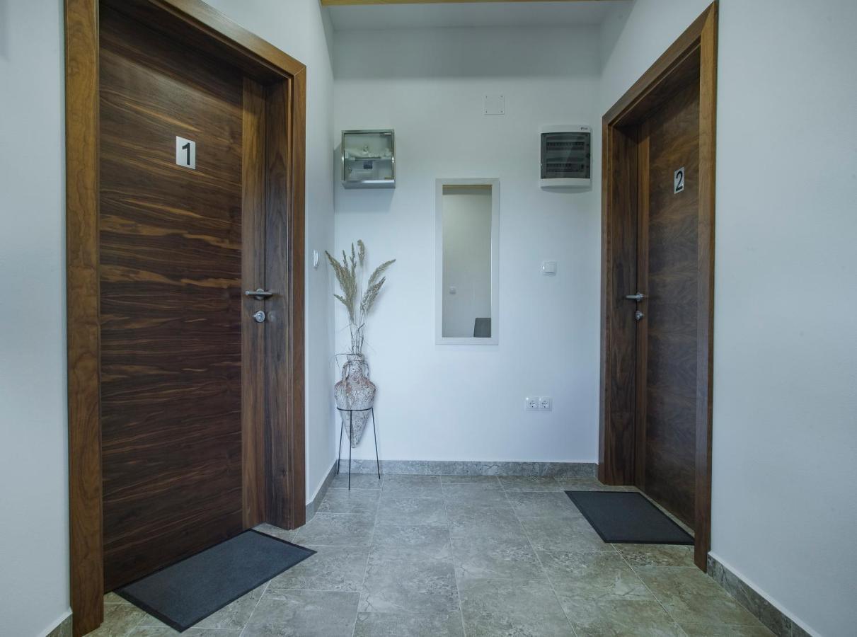 Studio Apartment Karlo Dreznik Grad Exterior photo